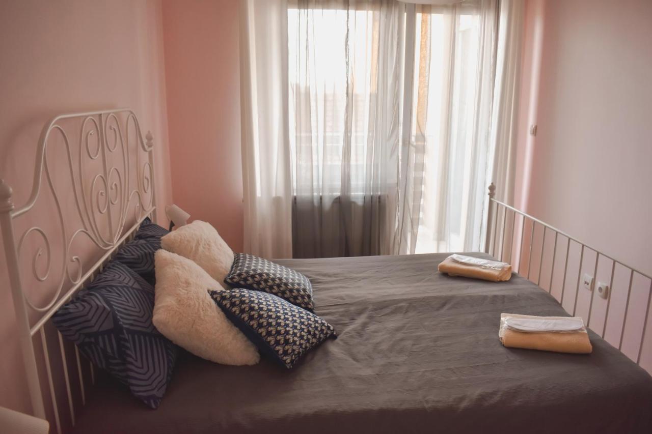 Apartment Sunflower021 ノヴィ・サド エクステリア 写真